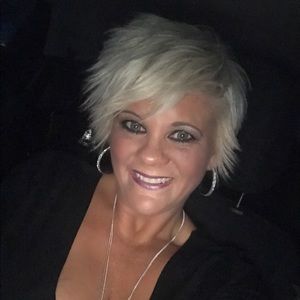 Meet your Posher, Myra